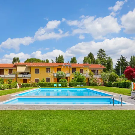 Apartamento Harmony - Terrazza E Piscina A Pochi Passi Dal