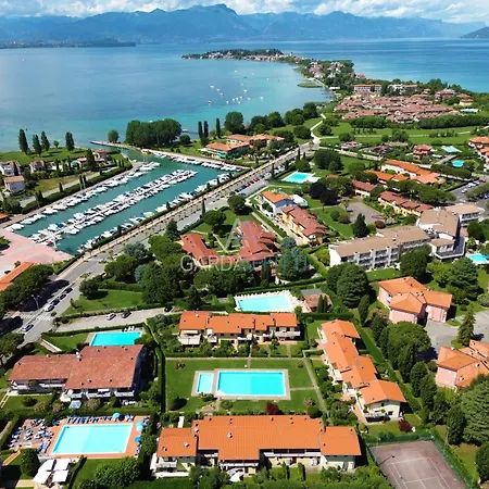 Apartamento Harmony - Terrazza E Piscina A Pochi Passi Dal